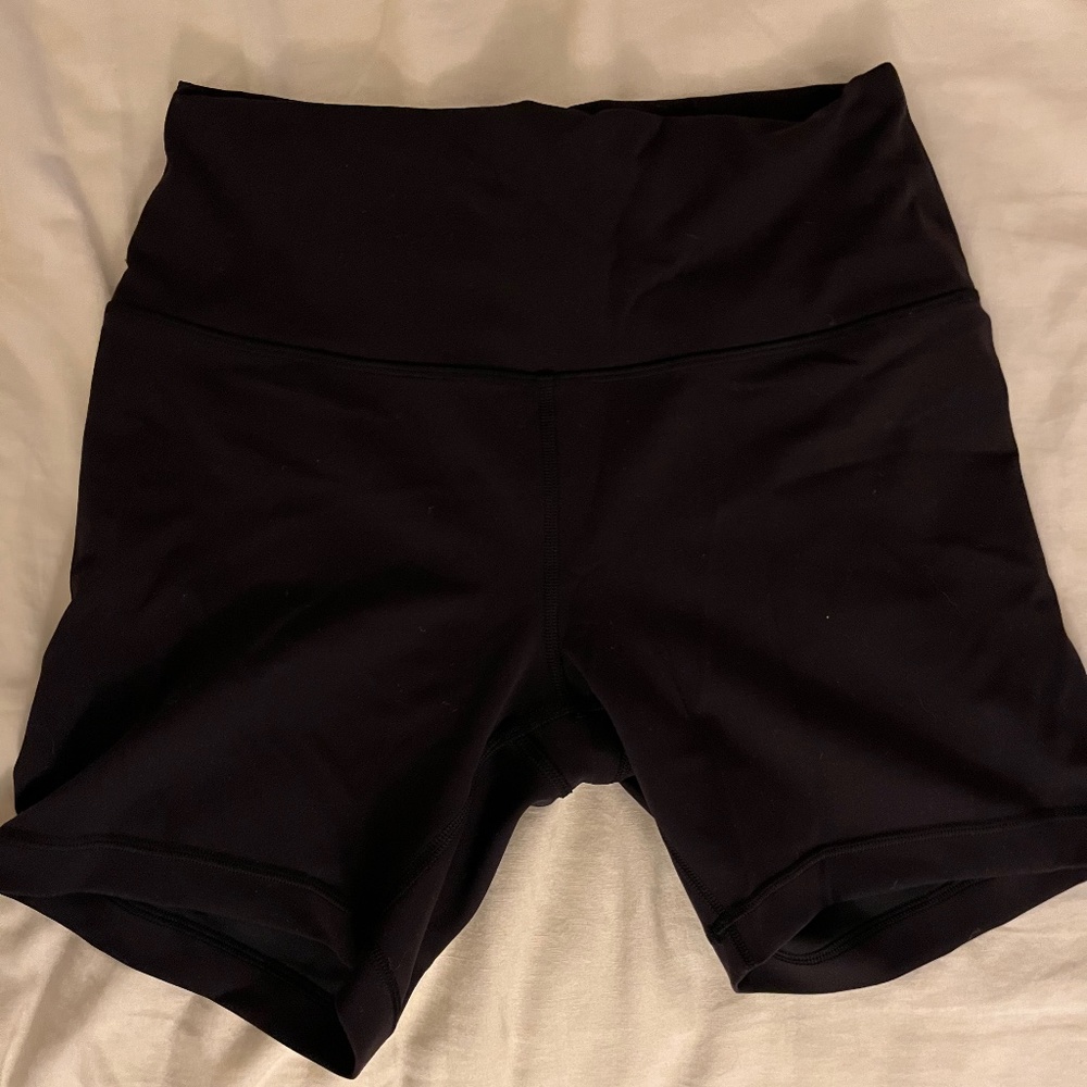 Black Lululemon biker shorts